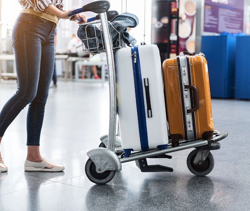 img_header_woman-airport-luggage